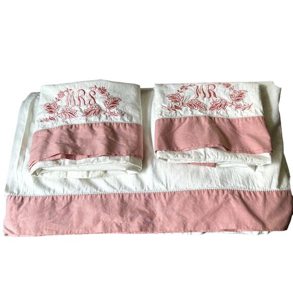 Vintage Pink Embroidered Mr Mrs Wedding Pillowcases Flat Sheet Cotton Trad Wife - Picture 1 of 12